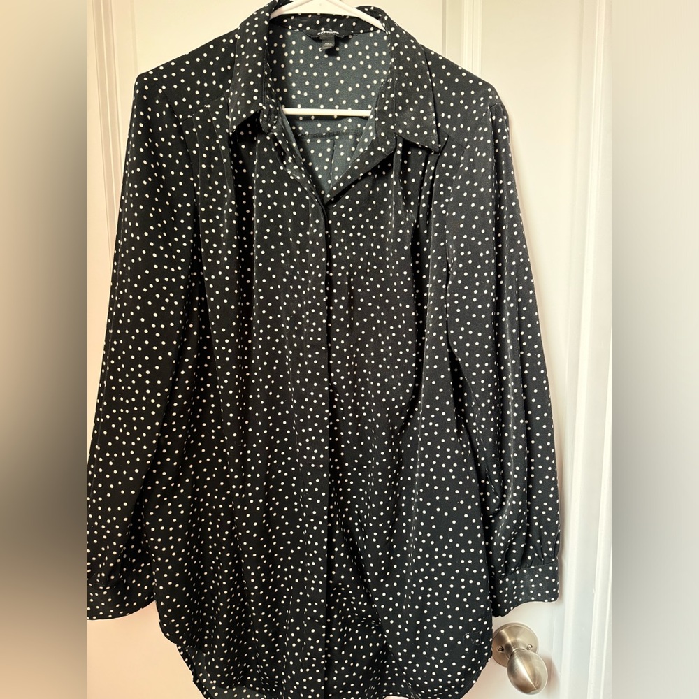 Express Black Polka Dot Button-Up Blouse high low. Size XL